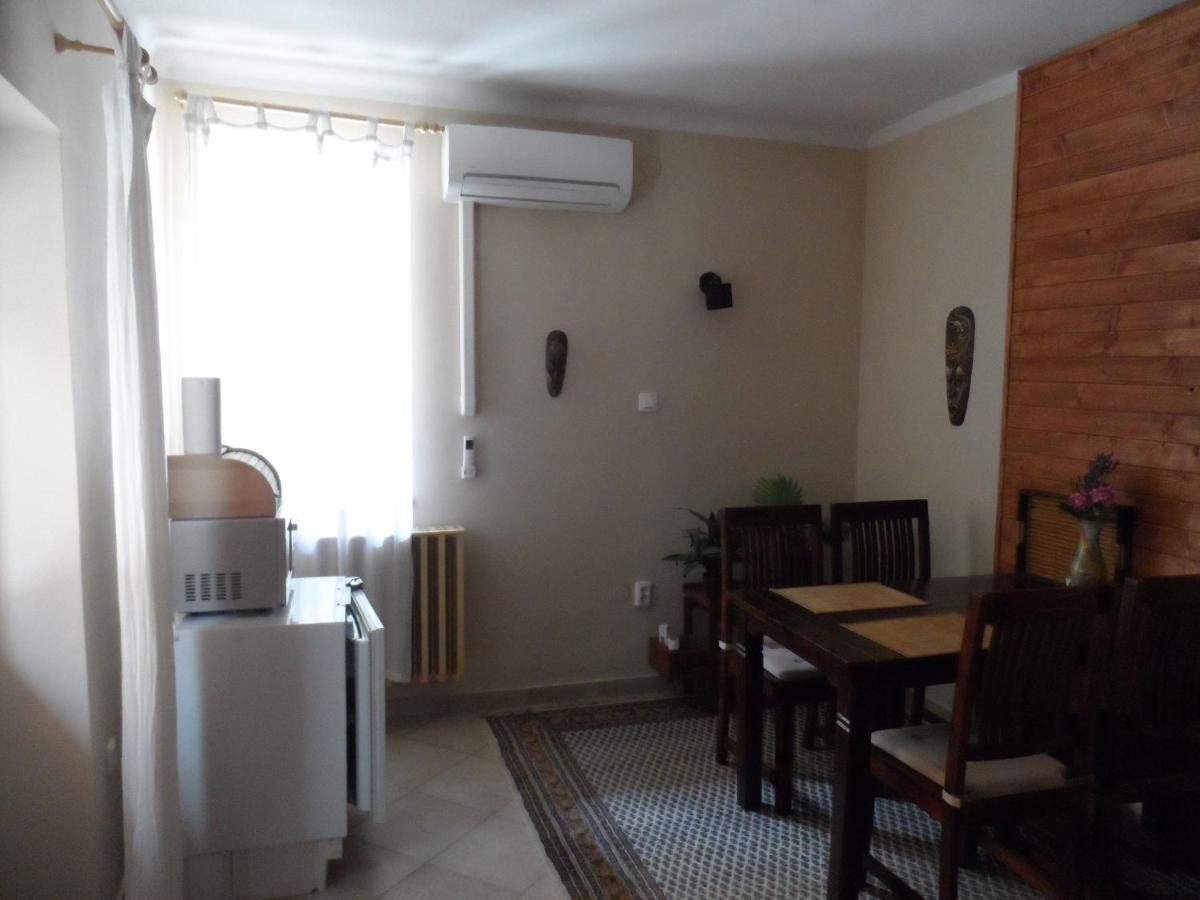 Almagyar Vendeghaz Hotel Eger Bagian luar foto